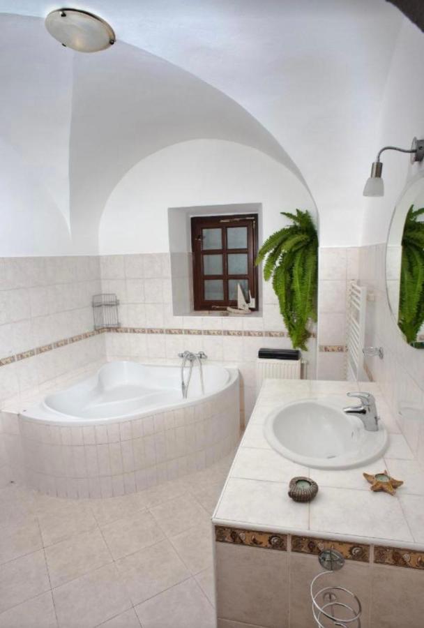 Vip Miku Apartman 2 Mikulov Εξωτερικό φωτογραφία